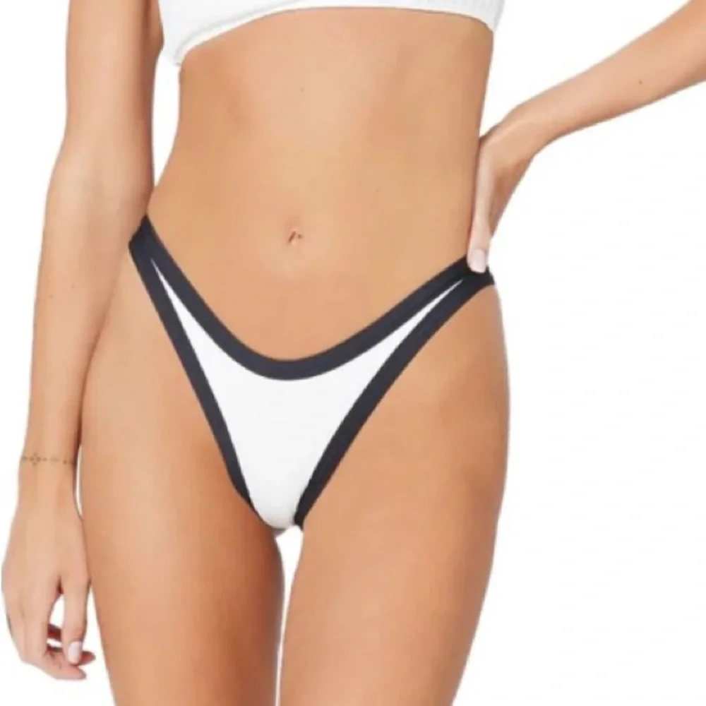 L*Space‎ Foley Textured Bikini Bottom Bitsy in Black & White, High Leg, X-Small